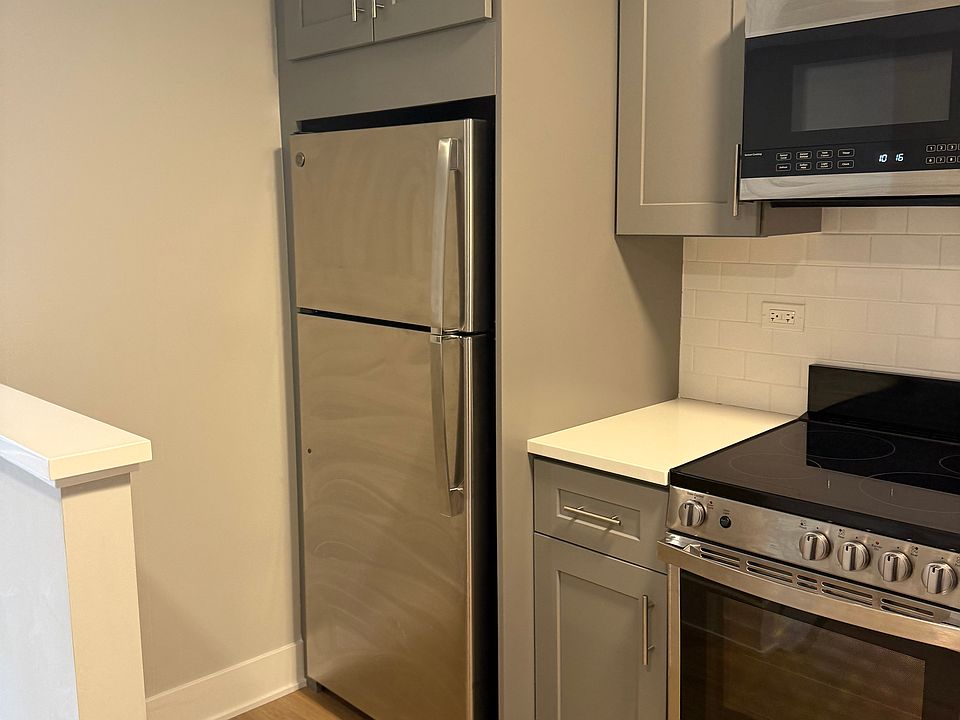 1st image of 1214 N Lasalle St #C4
