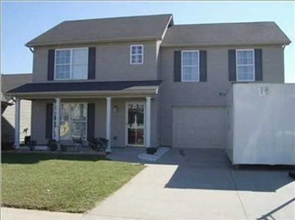 10621 Irvin Pines Dr, Louisville, KY 40229