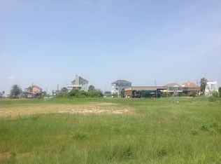 867 Selwyn Rd, Crystal Beach, TX 77650