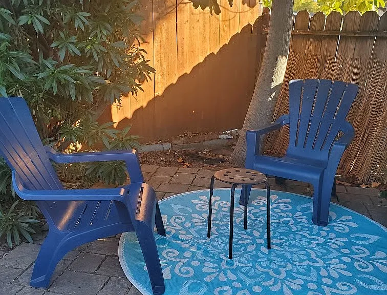 Furnished Big Front and Rear Gardens