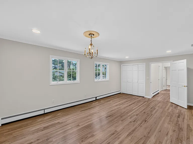 280 Ash St — Photo 17