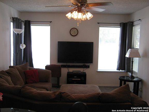 4th image of 4410 Bayliss St