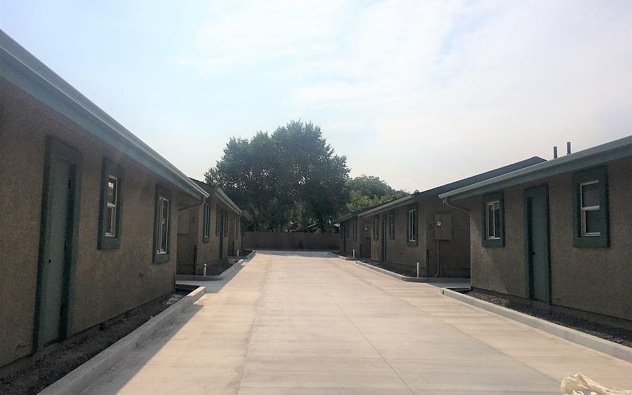1st image of 780 Gail Gardner Way APT 4