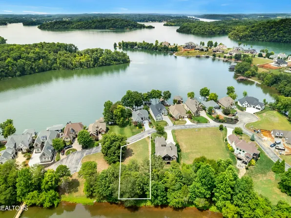 1671 Rarity Bay Pkwy, Vonore, TN 37885