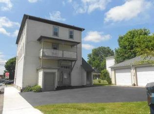 76 Prospect St #76, Moosup, CT 06354