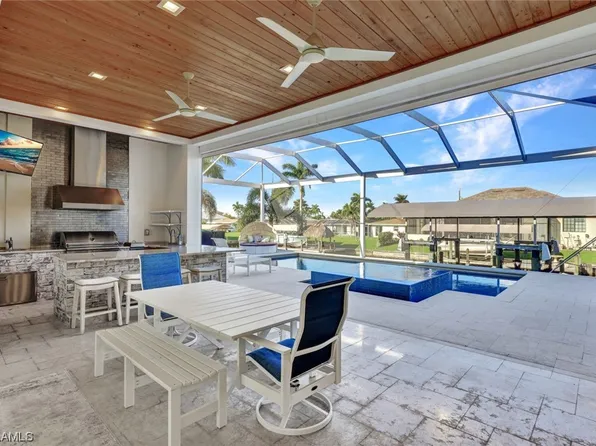 5610 De Soto Ct, Cape Coral, FL 33904