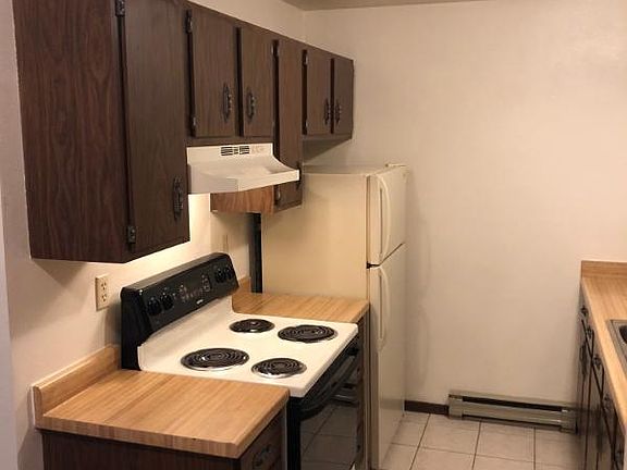 5th image of 4424 Eastridge Dr APT 2