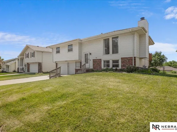 6612 S 108th Ave, Omaha, NE 68137