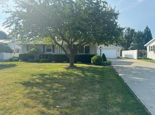 320 W Strub Rd, Sandusky, OH 44870