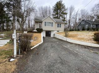 1 Hillside Ave, Wingdale, NY 12594