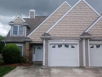 1551 16th Ave NE, Hickory, NC, 28601