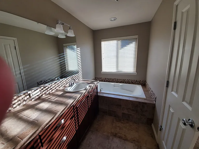 15983 NW Hildago Ln — Photo 13