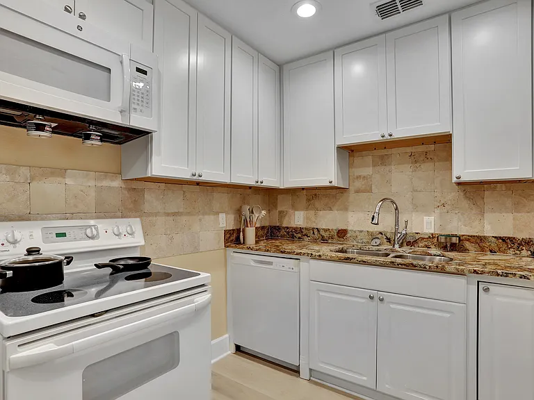 1824 Highland Park Blvd — Photo 4