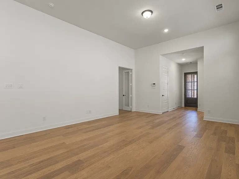9105 Buckeye Bnd — Photo 10