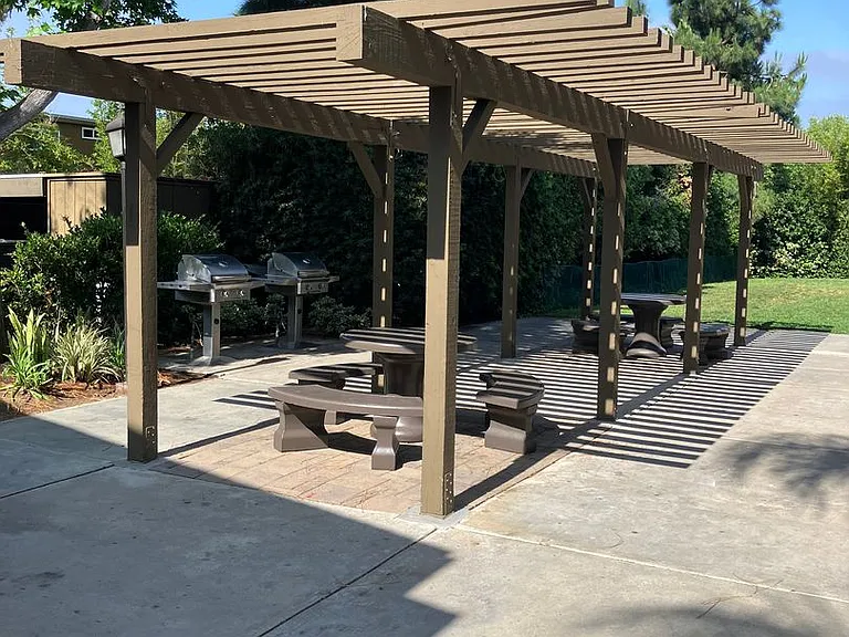 Village Pines Apartments — Photo 15