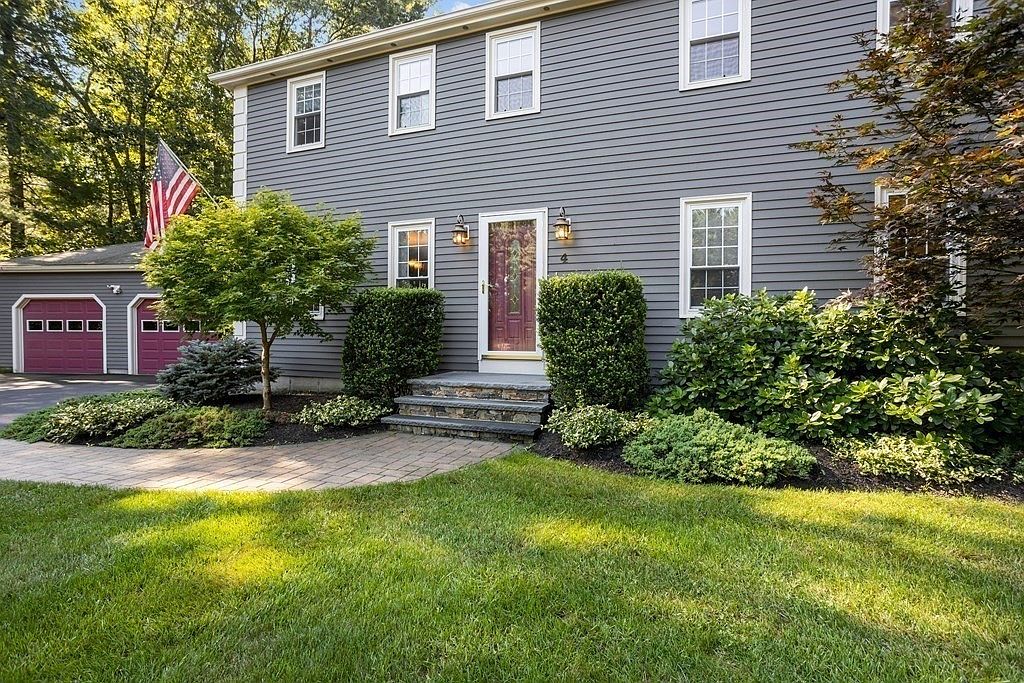 4 Horseshoe Dr, Plainville, MA 02762 Zillow