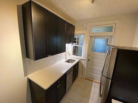 5th image of 1441 Highland St #1443