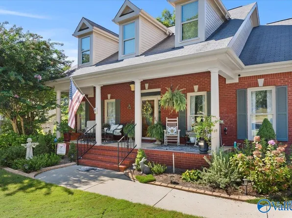 201 White Picket Trl, Meridianville, AL 35759