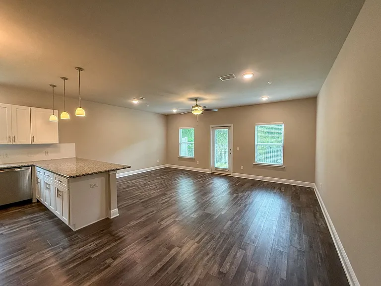 9801 Nature Creek Blvd — Photo 5
