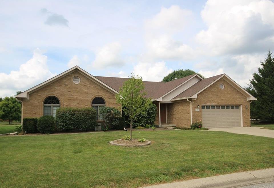 1st image of 913 Saint Andrews Dr