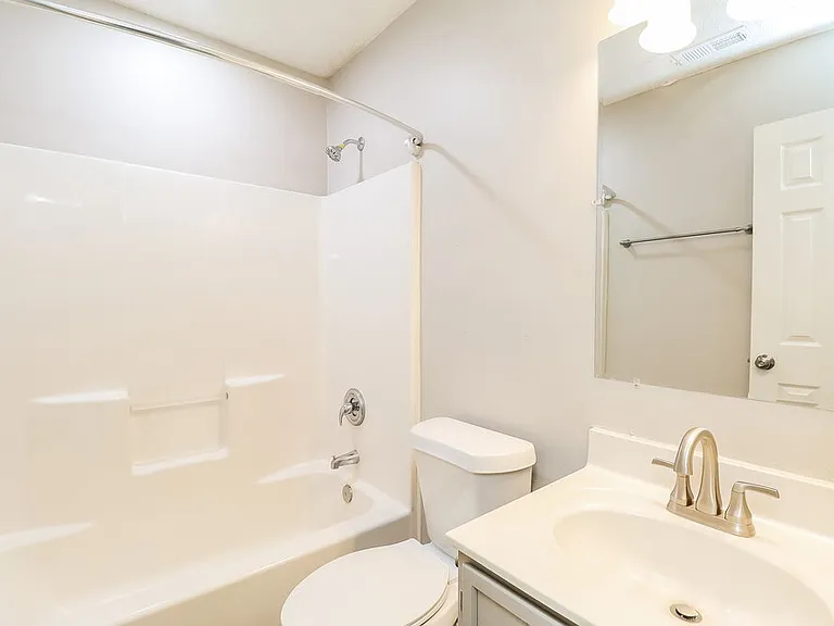 326 Kingville Dr — Photo 15
