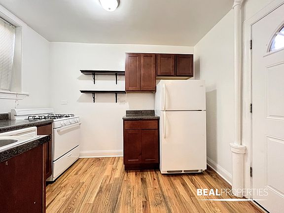 5th image of 1139 Oak Ave #G