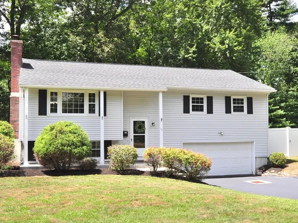 76 Brookwood Dr, Longmeadow, MA 01106