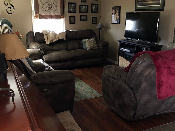 5th image of 112 Robin Dr
