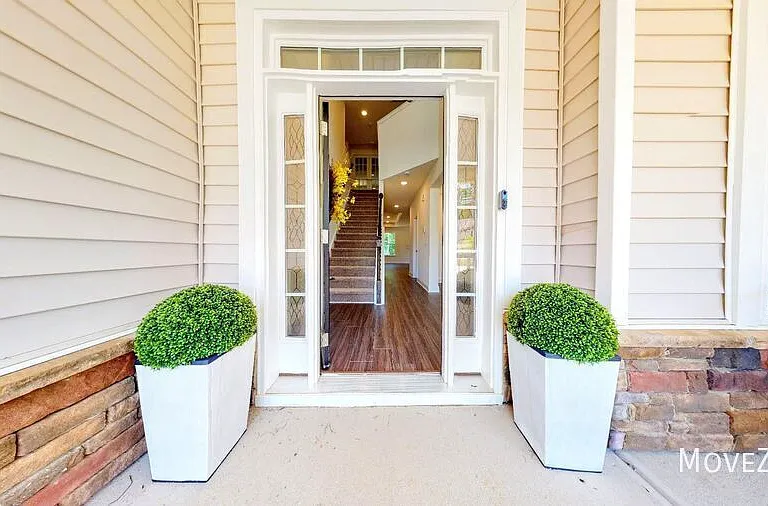 495 Village Bend Dr — Photo 5