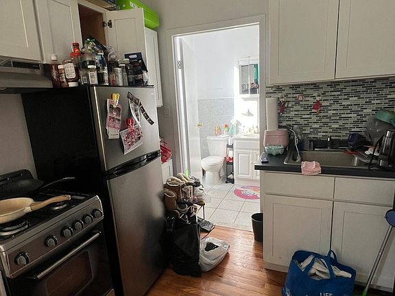 5th image of 76 E 1st St #1CB