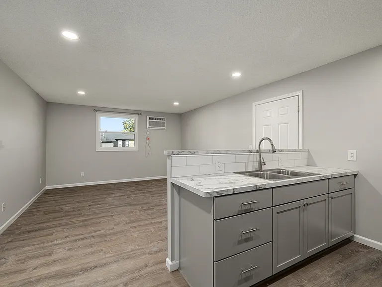 573 Bailey Dr #7 — Photo 21