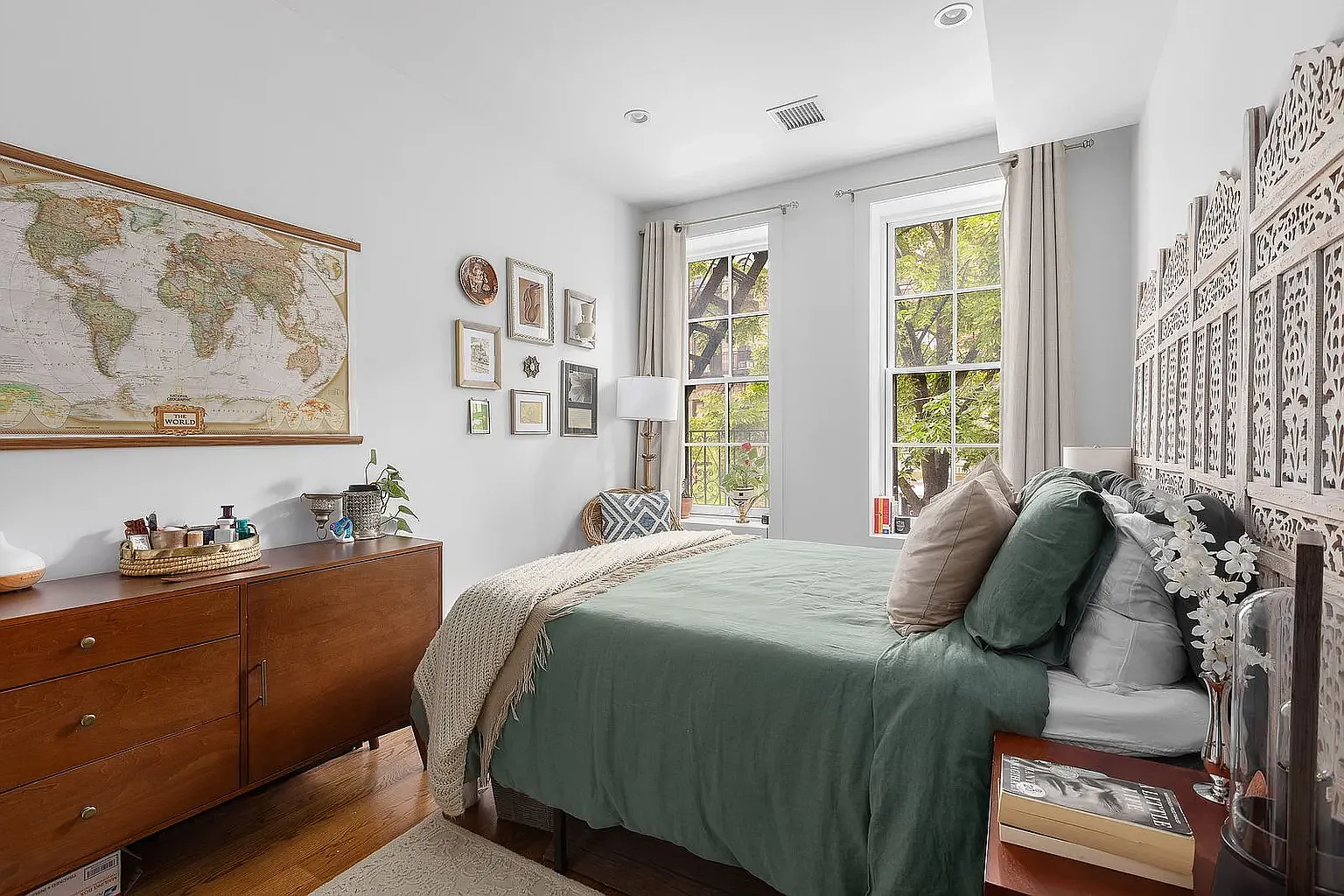 840 Franklin Avenue — Photo 3