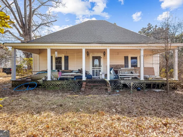 1100 Lake Paradise Rd, Winston, GA 30180