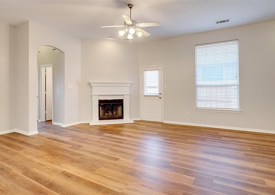 1718 Poinsettia Blvd, Denton, TX 76208 | Zillow