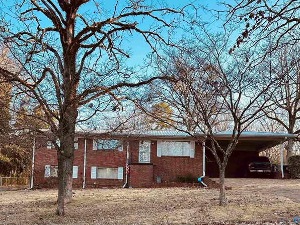 213 Pineridge Dr, Gadsden, AL 35904