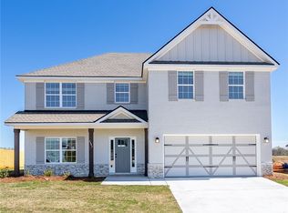 2947 Wyndham Village Dr, Opelika, AL 36804