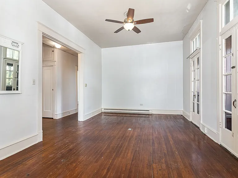 25 W Pomfret St — Photo 27