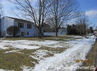 52 Red Wing Ln, Horseheads, NY 14845