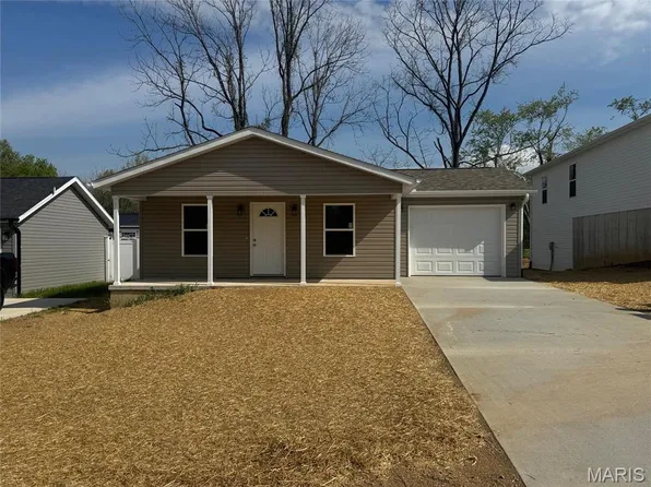 1566 Allenview Dr, Jackson, MO 63755