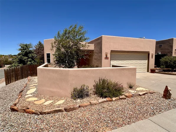 2821 Pintado Cir, Santa Fe, NM 87507