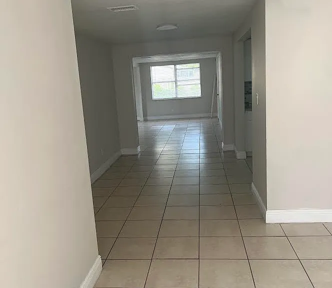 4424 N 48th St — Photo 3