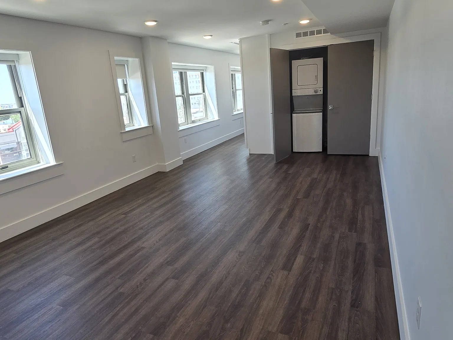 1 bed, 593 sqft, $1,150 — Photo 2