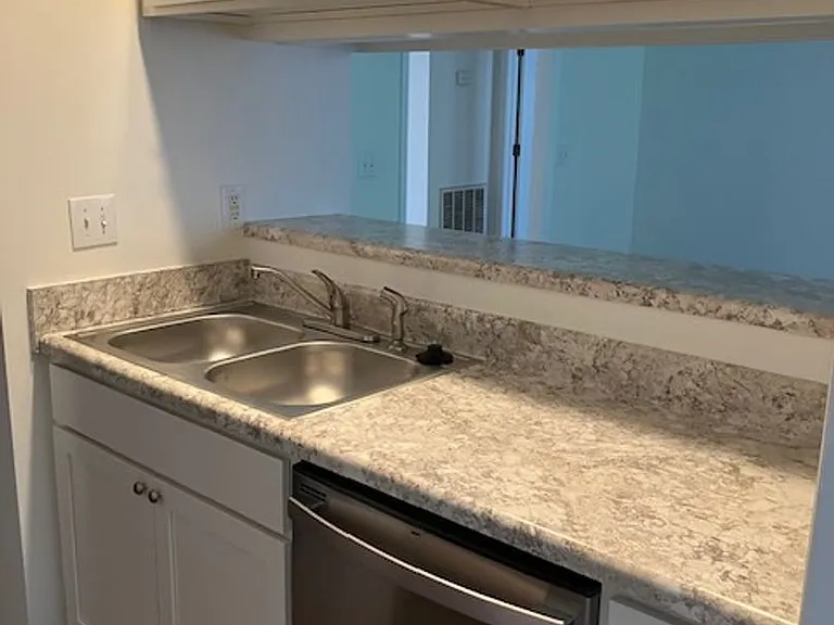 804J Bryce Ct — Photo 7