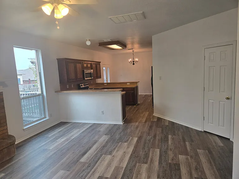 405 Point Valley — Photo 5