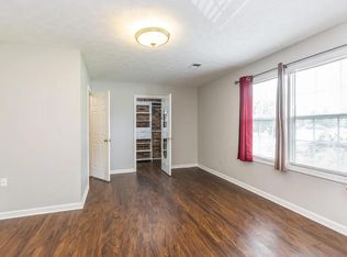 16 Heartwell Dr, Groton, CT 06340