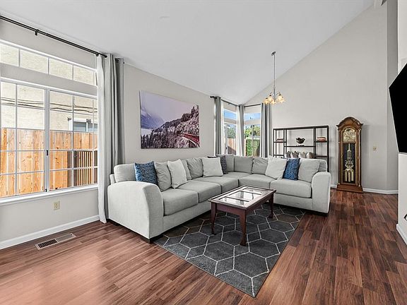 5th image of 135 Birchwood Court