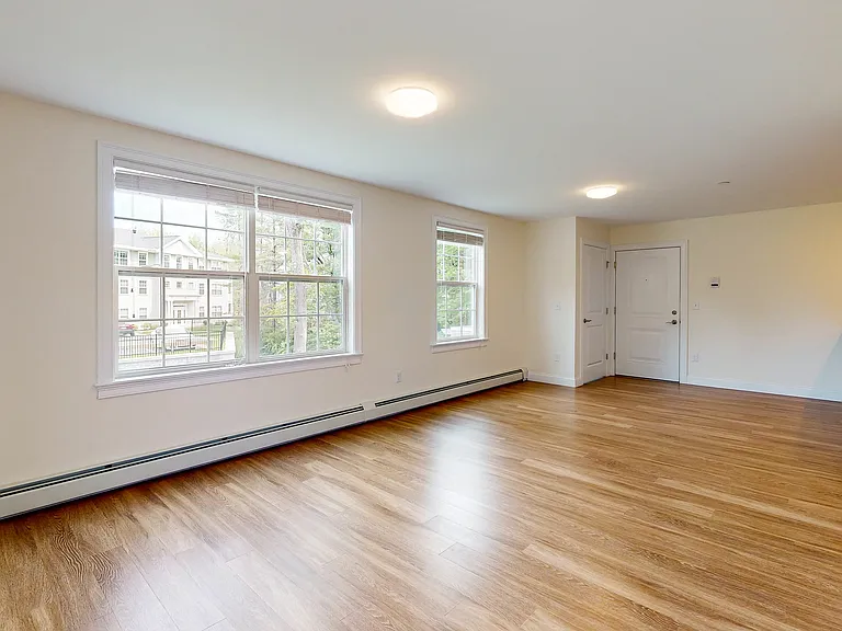 Autumn Woods Apartments — Photo 55