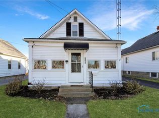 1106 E 2nd St, Pt Clinton, OH 43452