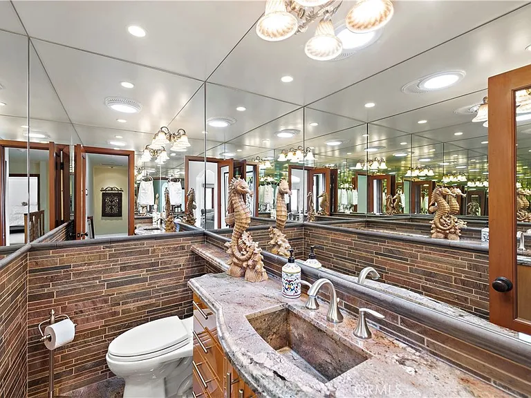 612 Allview Pl — Photo 25