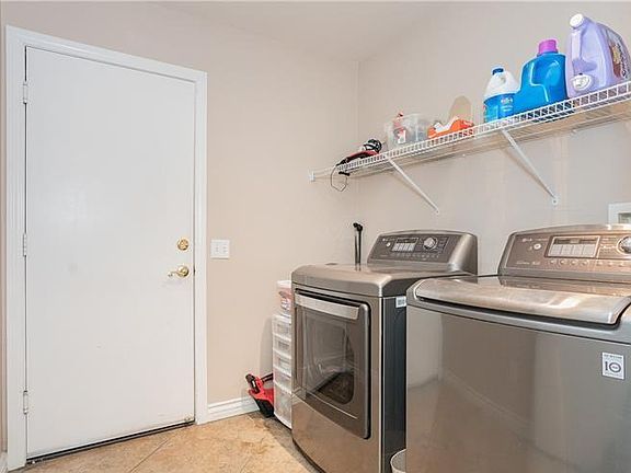 4th image of 3287 Dragoon Springs St